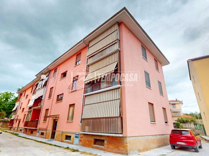 Appartamento quadrilocale in vendita in Viale Risorgimento C, Centro, Bra