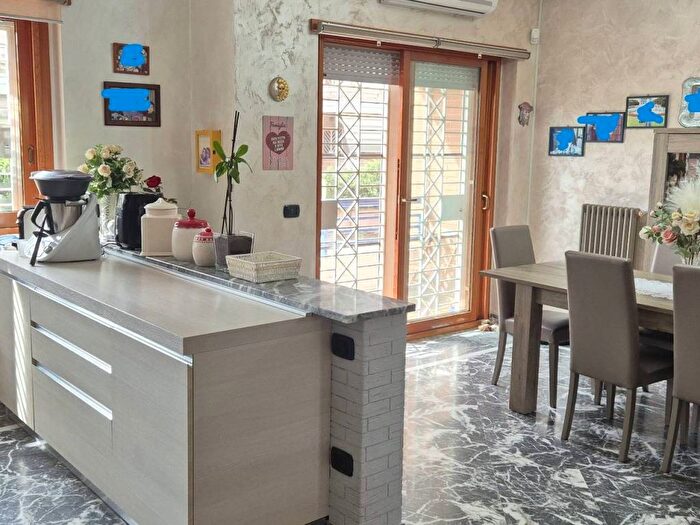 Appartamento trilocale in vendita in Via Andrea Millevoi, Cecchignola Giuliano Dalmata, Roma
