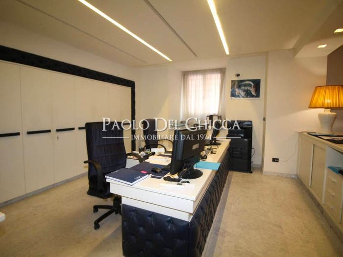 Appartamento con 5 locali in vendita in Via delle Commedie, Via Grande Piazza della Repubblica, Livorno
