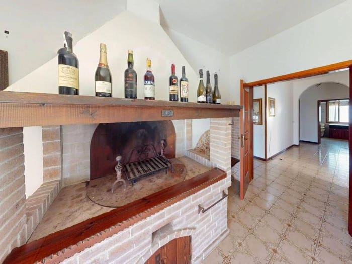 Appartamento quadrilocale in vendita in Via Vincenzo Petraroli, Centro, Porto Cesareo