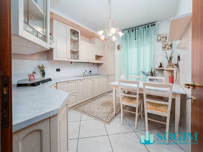 Casa con 6 locali in vendita in Via Cantù, Centro, Montorfano