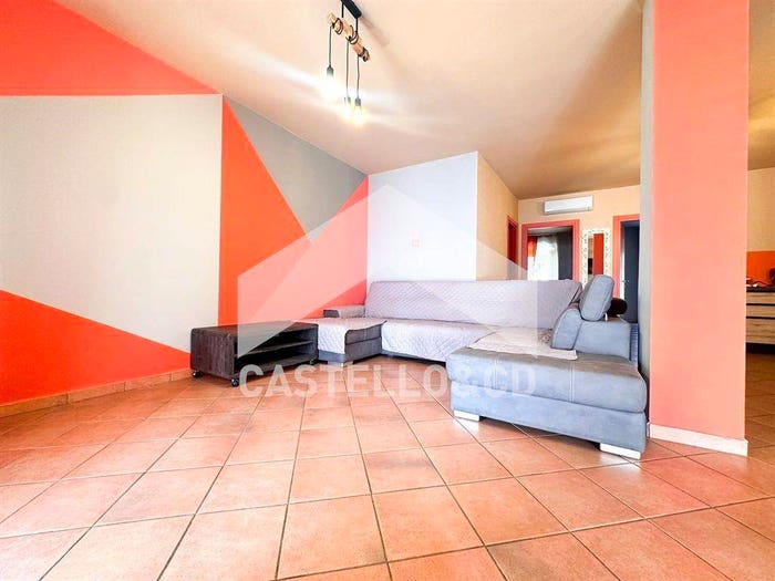 Appartamento trilocale in vendita in via Vaccarolo, Entroterra, Desenzano del Garda