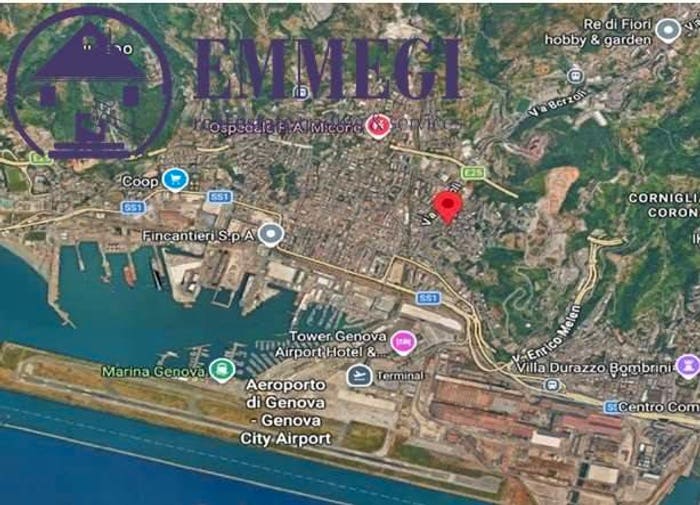 Appartamento quadrilocale in vendita in Via sparta, Sestri Ponente, Genova