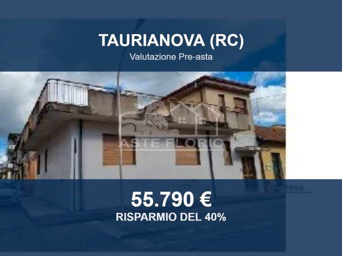 Appartamento con 6 locali in vendita in Via Trento e Trieste, Centro, Taurianova