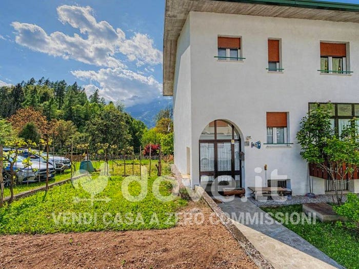Casa con 5 locali in vendita in Via Dante Alighieri, Agordo