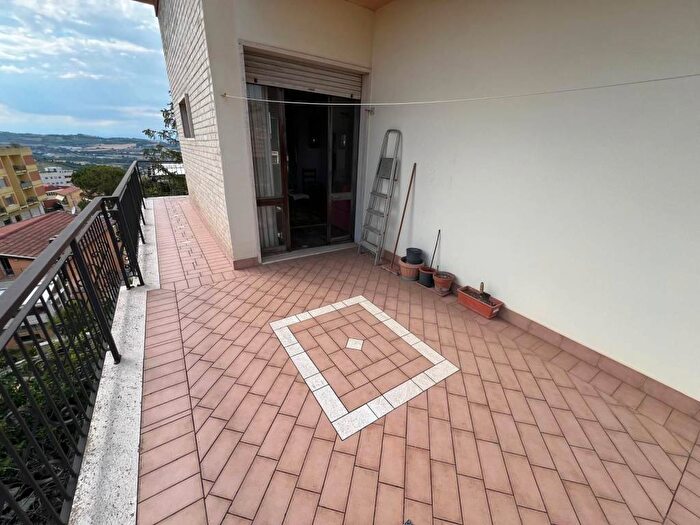 Appartamento con 5 locali in vendita in Centro, Fermo