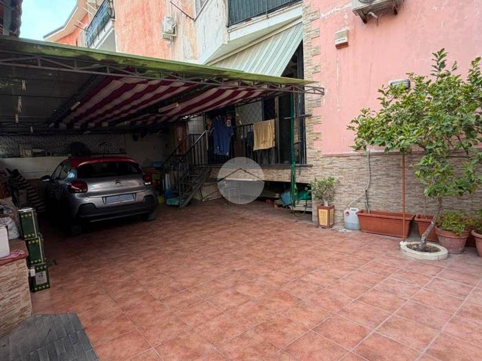 Appartamento con 5 locali in vendita in Via Luigi Volpicella, Ponticelli, Napoli