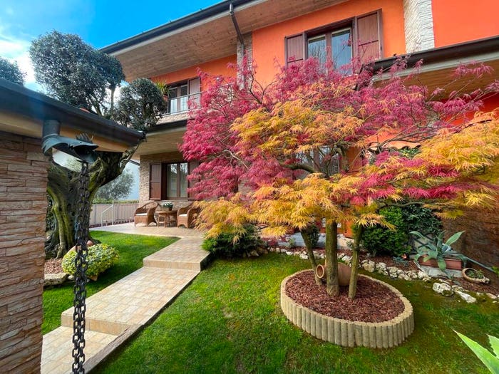 Casa con 5 locali in vendita in Viale Suardi, Arcene