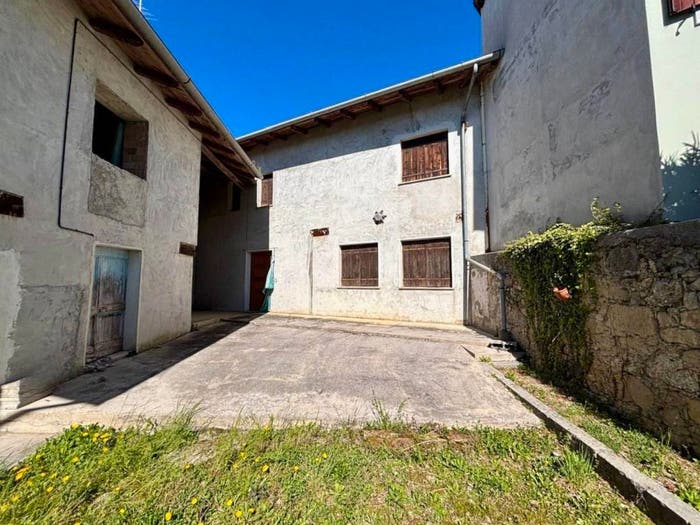 Casa con 6 locali in vendita in Usago, Travesio