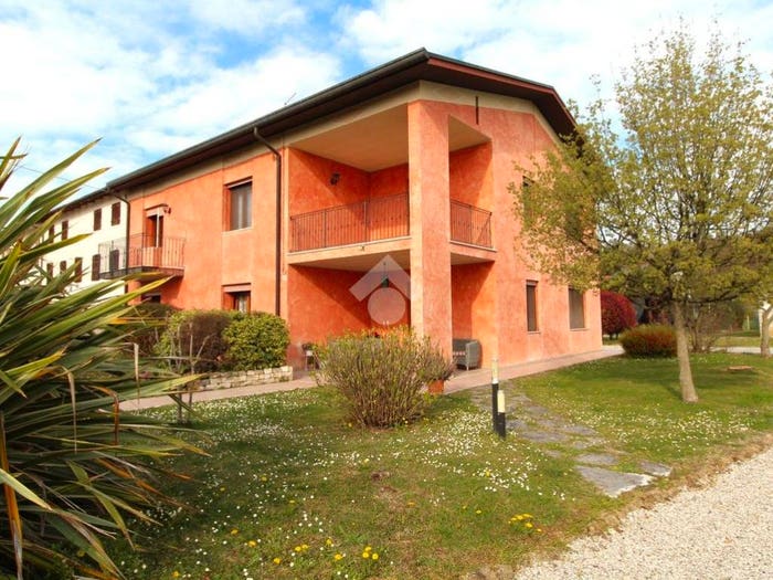 Casa con 6 locali in vendita in Via Aglaia Anassillide, Centro, Montebelluna