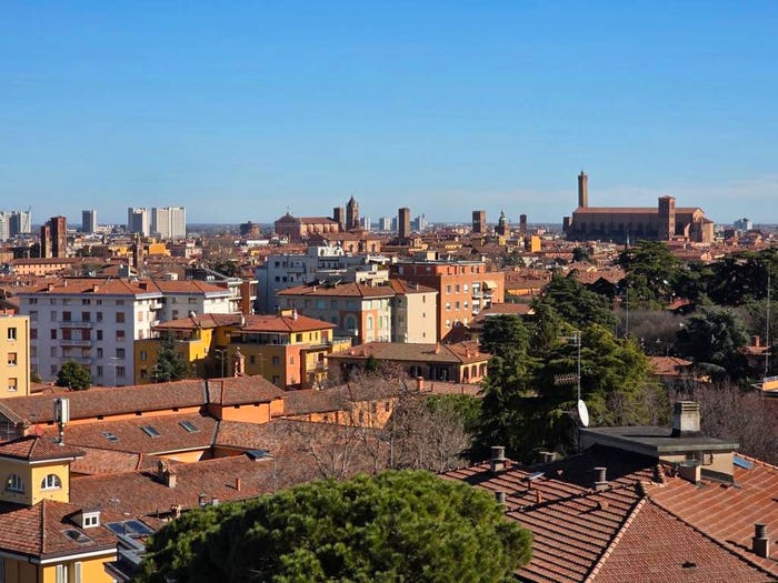 Casa con 5 locali in vendita in Via Bellinzona, Colli Saragozza, Bologna