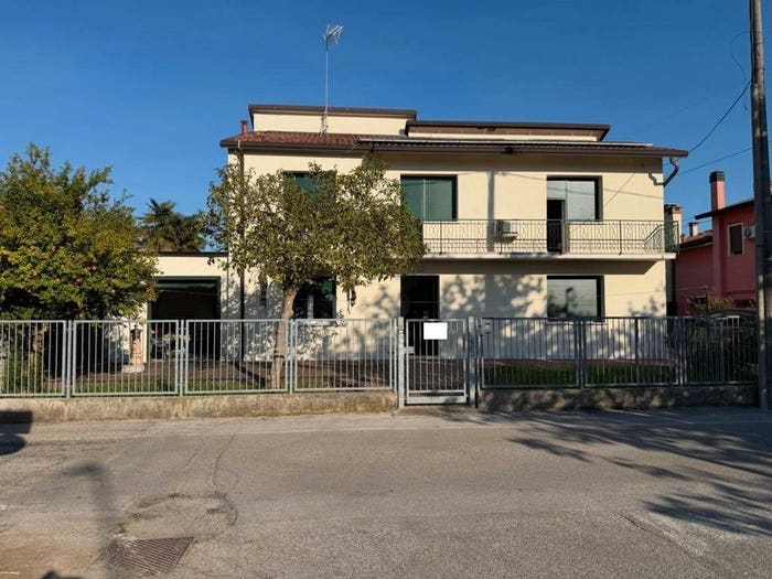 Casa con 6 locali in vendita in Via del Capriolo, Tresievoli, Mira