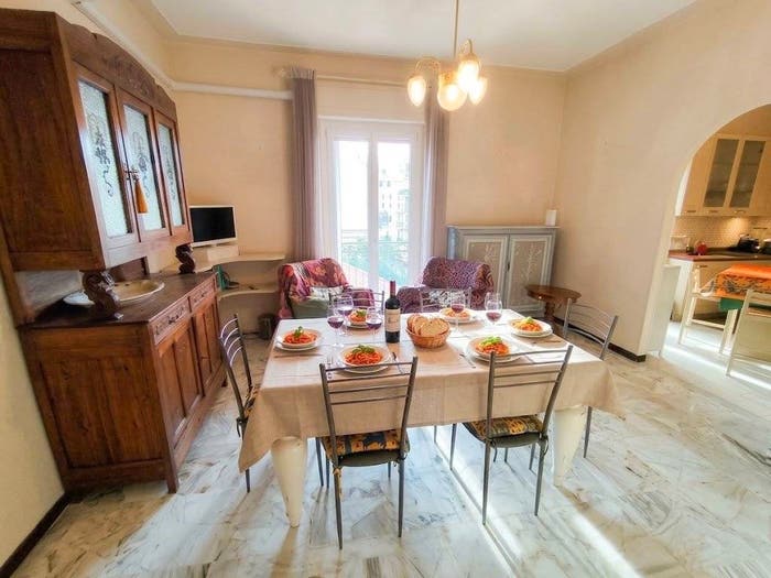 Appartamento con 5 locali in affitto in Via Filippo Paoletti, Porto Maurizio, Imperia