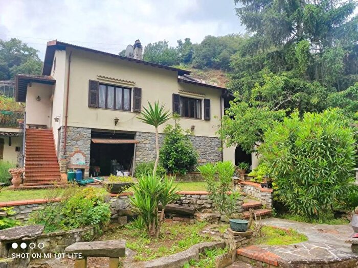 Casa con 6 locali in vendita in Campagna SNC, Dolceacqua