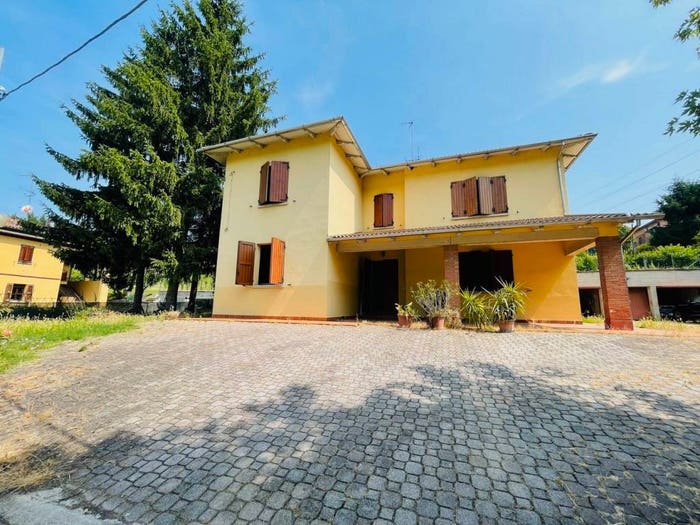 Casa con 6 locali in vendita in Via Lavino, Palazzina, Monte San Pietro