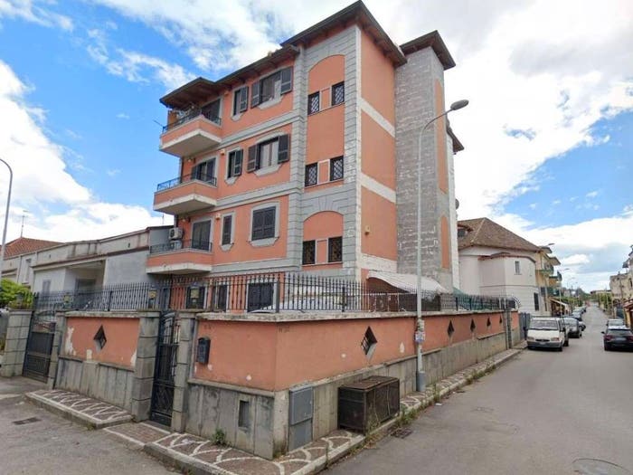 Appartamento con 6 locali in vendita in Via Seconda Traversa di GB Marino, Giugliano in Campania