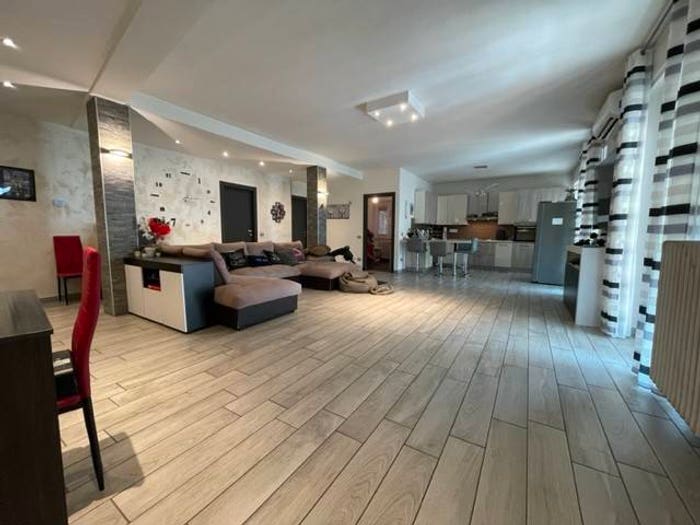 Appartamento quadrilocale in vendita in Centro, Ornavasso