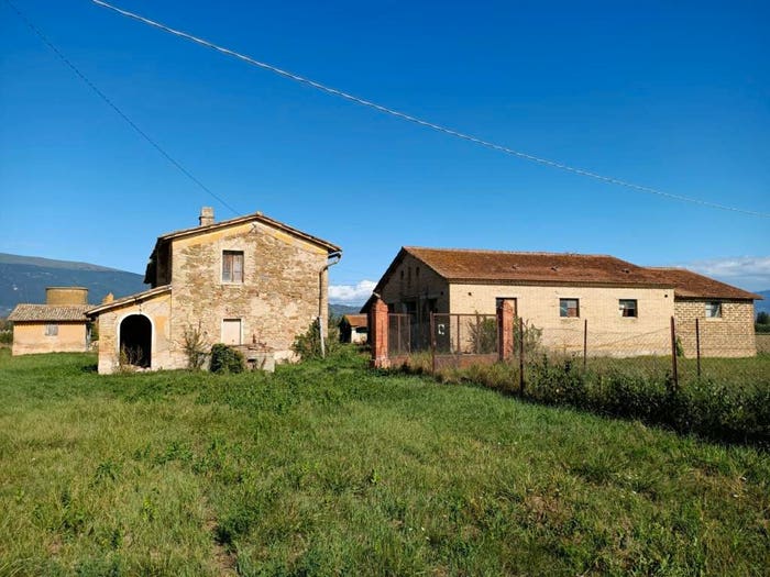 Casa con 5 locali in vendita in Via Sant'Angelo, Cannara