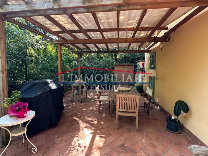 Casa quadrilocale in vendita in Via Ronchi, Ronchi Poveromo, Massa