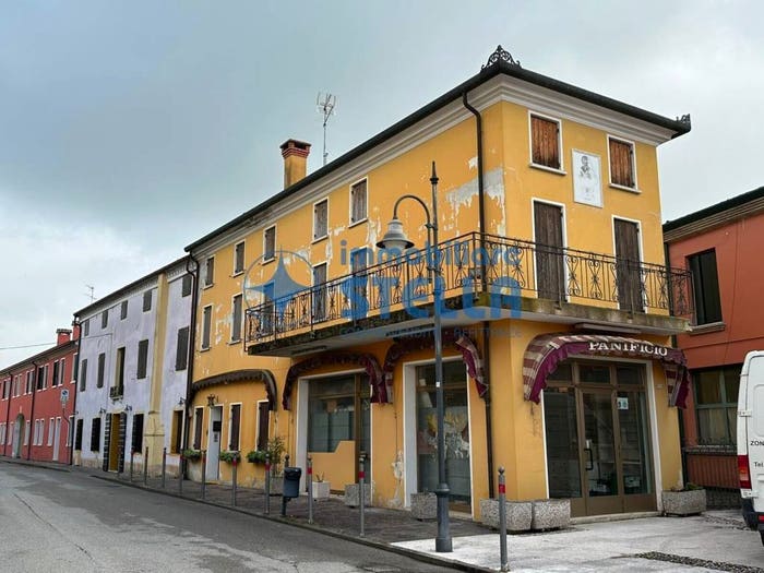 Appartamento in vendita in Via II Giugno, Centro, Torre di Mosto