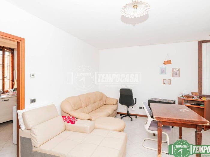 Casa trilocale in vendita in Vicolo Monte Grappa, Salerano sul Lambro