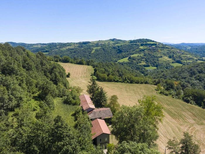 Casa con 6 locali in vendita in Murazzano