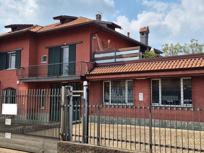 Casa quadrilocale in vendita in Via Silvio Pellico, Canegrate