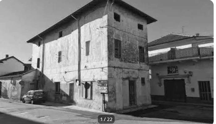 Appartamento con 6 locali in vendita in Via Marconi, Centro, Candia Lomellina