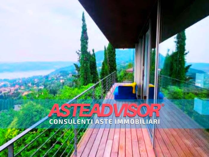 Casa con 6 locali in vendita in Via Panoramica snc, Gardone Riviera