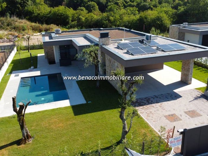 Casa con 6 locali in vendita in Via Rossar, Costermano sul Garda