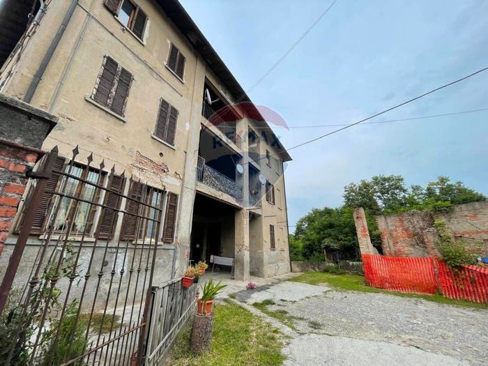 Casa in vendita in Via Enrico Fermi, Centro, Casnate con Bernate