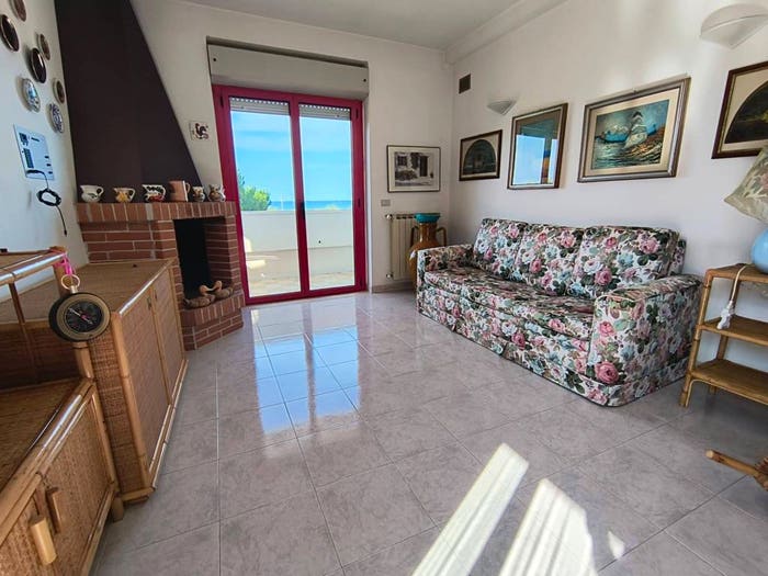 Casa quadrilocale in vendita in Via Mauro dell'Olio, Bisceglie