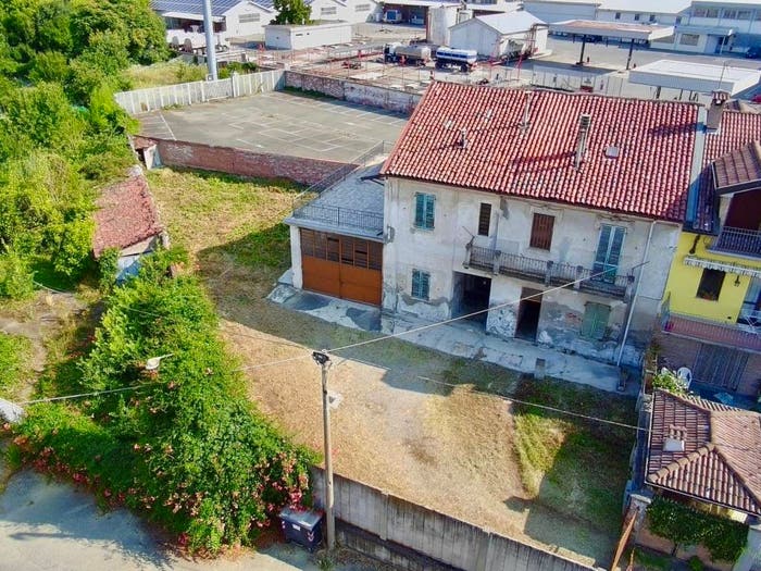 Casa con 6 locali in vendita in Via Umberto Giordano, Cristo, Alessandria