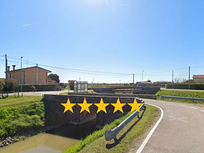 Appartamento con 6 locali in vendita in Via quarrin, Codevigo
