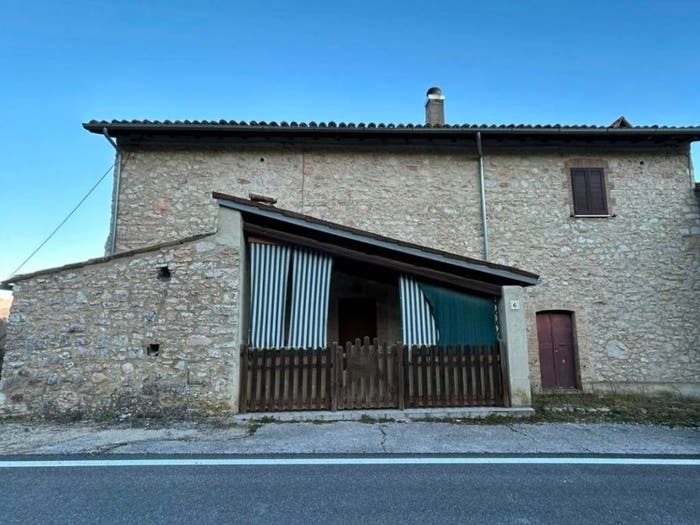 Casa con 5 locali in vendita in Località Casapaolangelo, Cerreto di Spoleto