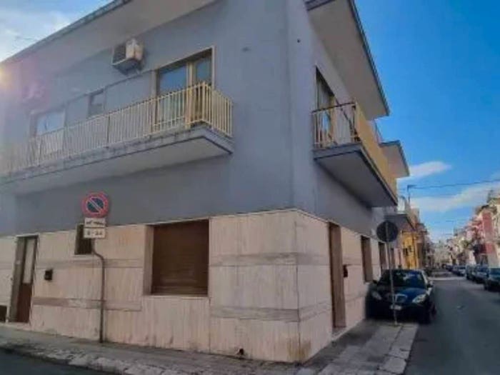 Appartamento quadrilocale in vendita in Via Addis Abeba, Cappuccini, Brindisi