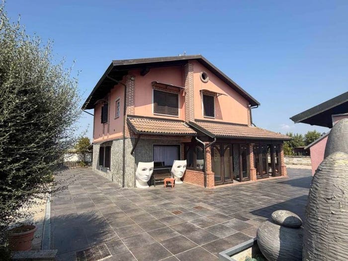 Casa con 6 locali in vendita in Vicolo San Pancrazio, San Michele, Dusino San Michele