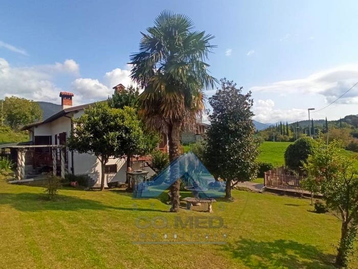 Casa quadrilocale in vendita in Via Monsignor Giacomo Testa cenate sotto, Cenate Di Sotto, Cenate Sotto