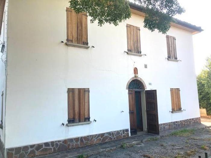 Casa con 6 locali in vendita in Castel San Pietro Terme