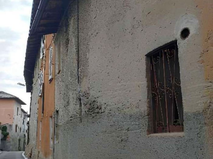 Appartamento trilocale in vendita in Via Castello, Cadrezzate con Osmate