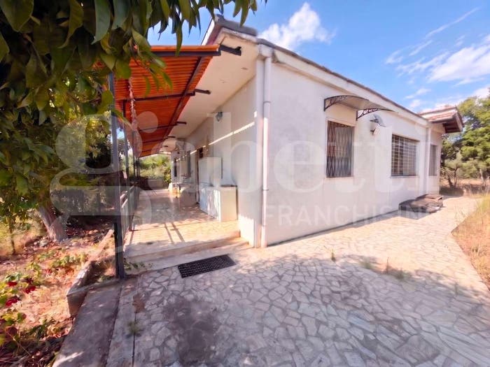 Casa quadrilocale in vendita in Via Corana, Cisterna di Latina