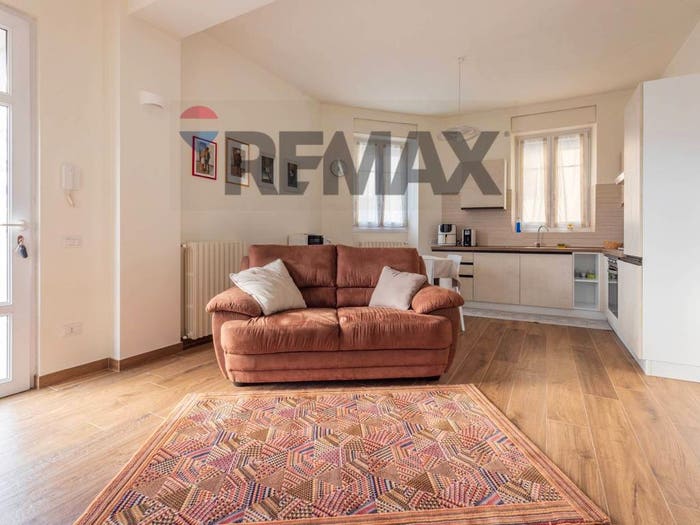 Appartamento trilocale in vendita in via Matteotti, Montonate, Mornago