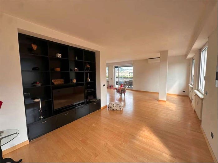 Casa con 5 locali in vendita in VIA SANT'ELIA, Viale Varese Crocifisso, Como