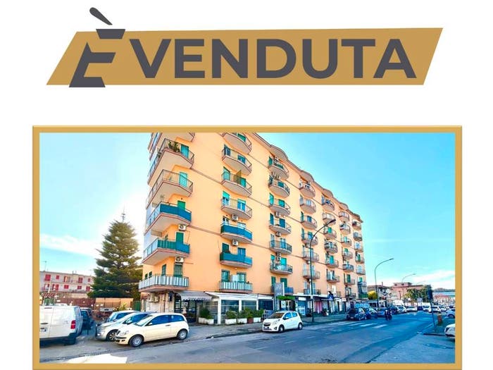 Appartamento quadrilocale in vendita in Via Emilio Scaglione, Chiaiano, Napoli