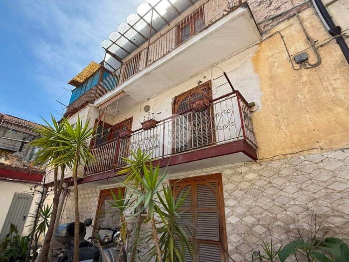 Casa trilocale in vendita in Vico II Roma, Frattamaggiore