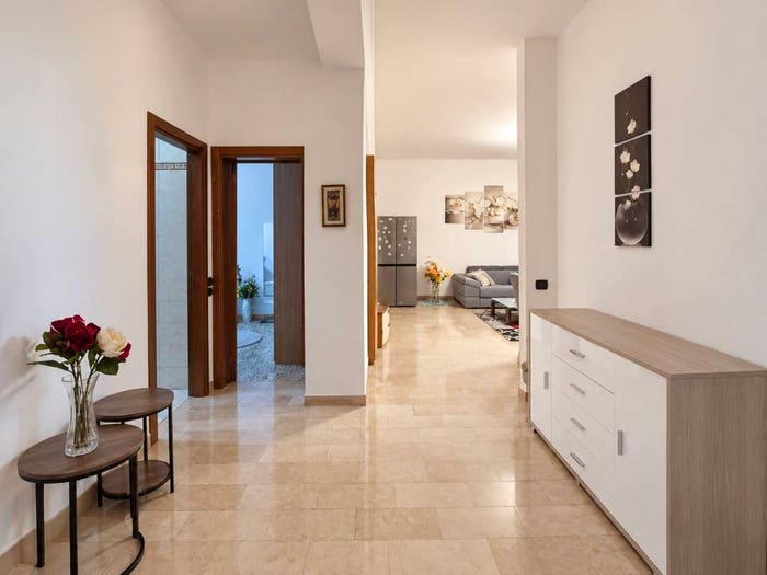 Appartamento quadrilocale in vendita in Via Beno de' Gozzadini, Abbiategrasso