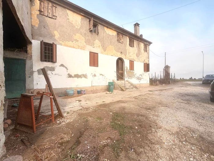 Casa con 6 locali in vendita in Corso della Vittoria, Centro, Legnago