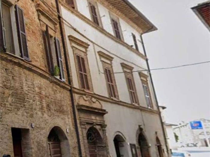 Appartamento trilocale in vendita in Via Amedeo di Savoia, Centro, Cannara