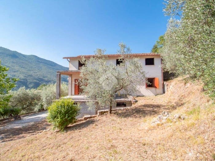 Casa quadrilocale in vendita in VIA SAN ROCCO, Centro, Castel Sant'Angelo