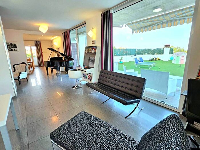 Casa con 6 locali in vendita in mt dal CASELLO A, Mosciano Stazione, Mosciano Sant'Angelo